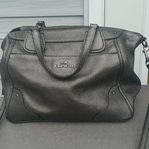 Minimal use coach purse and wallet